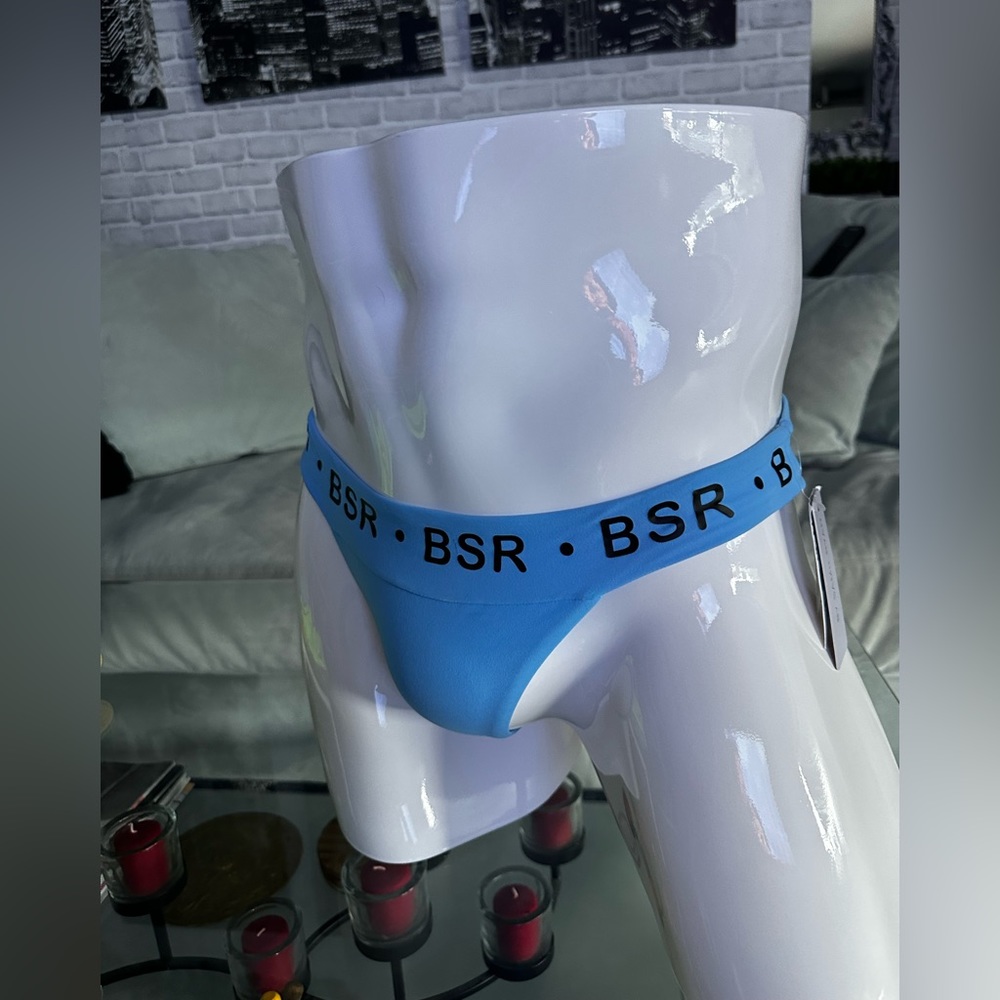 Bikini ๐ - Picture 2 of 15